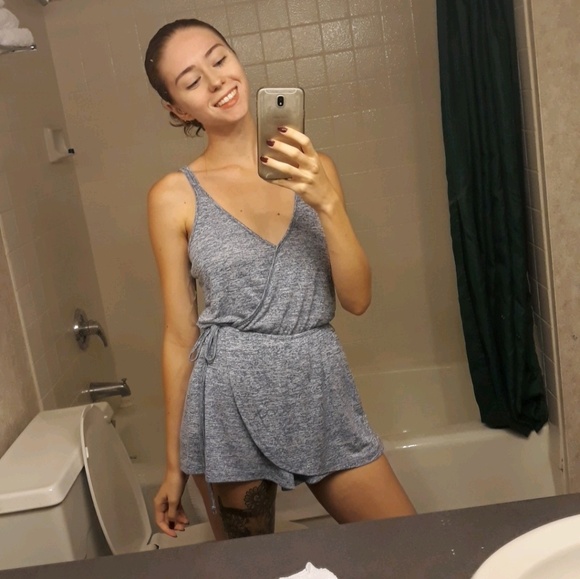 Meet your Posher, Julia - Picture 1 of 1